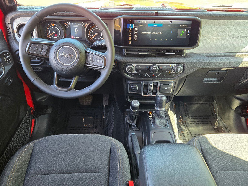 Used 2025 Jeep Wrangler Unlimited Sport AWD/4WD image 17