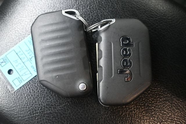 Used 2022 Jeep Wrangler Unlimited Sport AWD/4WD image 16