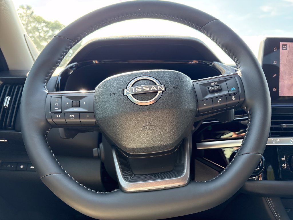 New 2026 Nissan Pathfinder Platinum FWD image 11