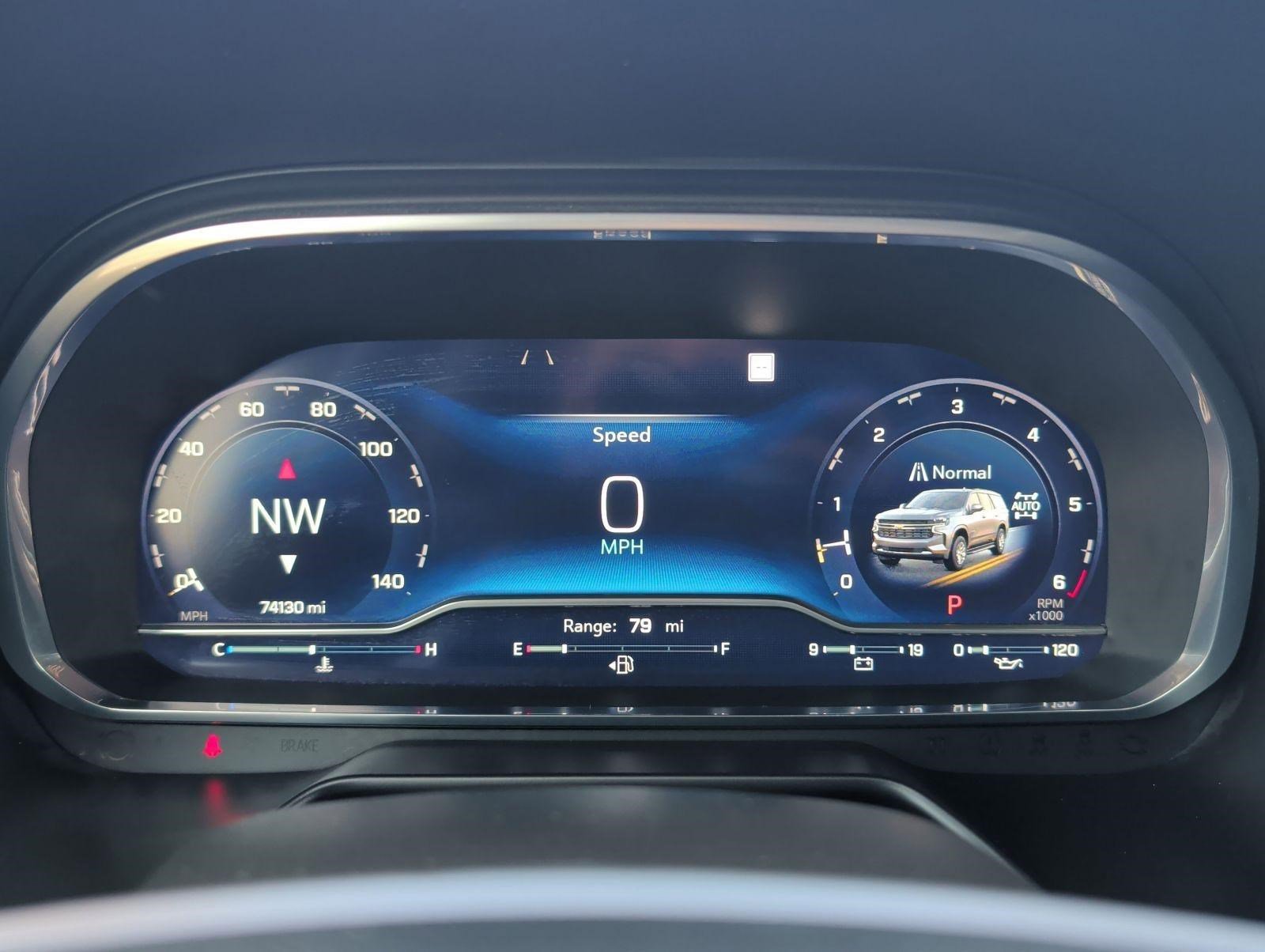 Used 2023 Chevrolet Suburban Z71 w/ Luxury Package image 12