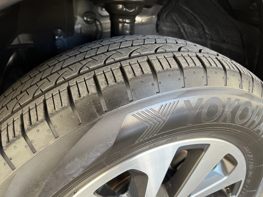 Used 2020 Subaru Outback Premium image 31