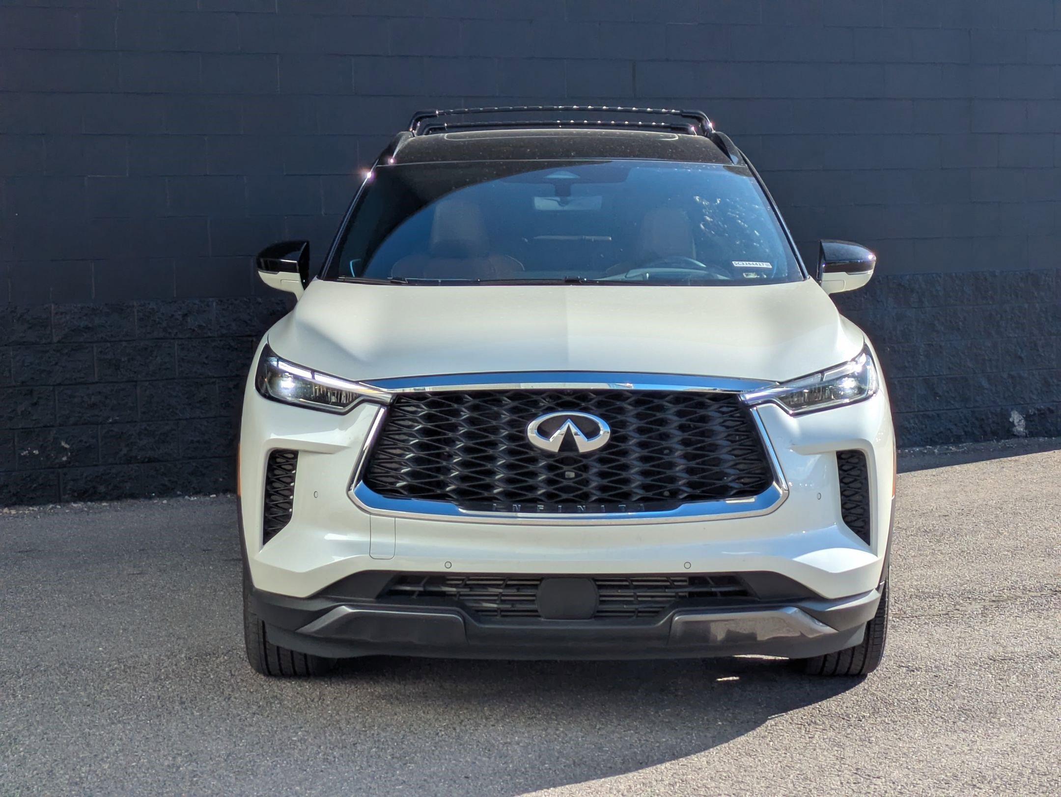 Used 2025 INFINITI QX60 Autograph w/ Cargo Package image 2