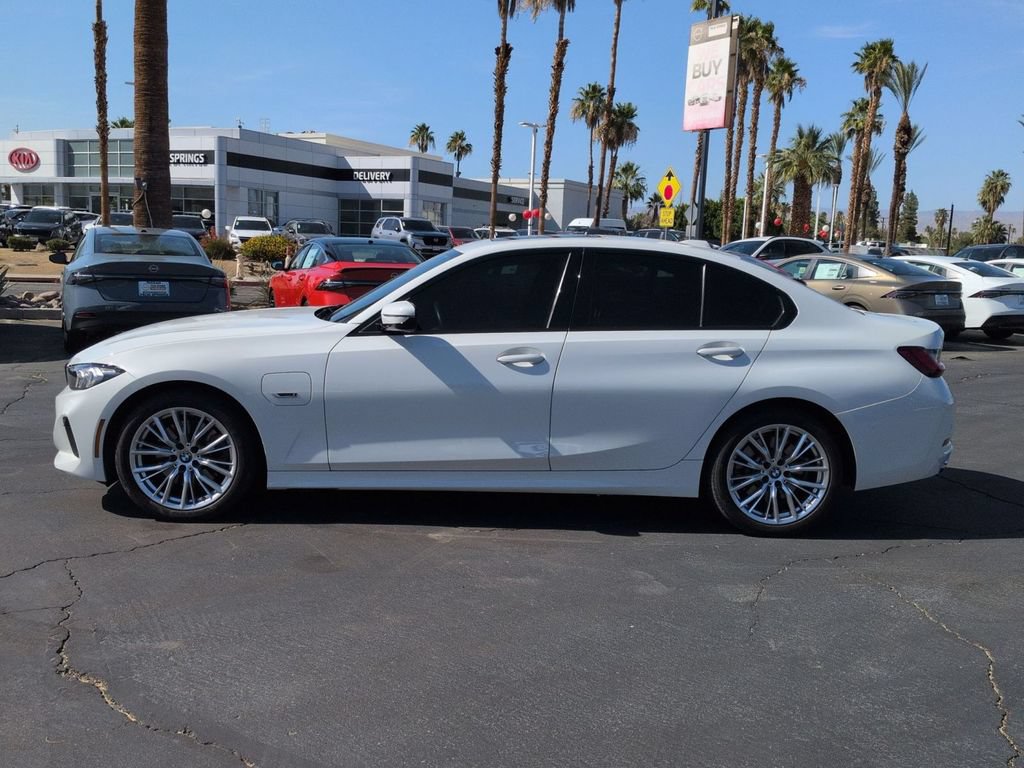 Used 2023 BMW 330e w/ Premium Package RWD image 3