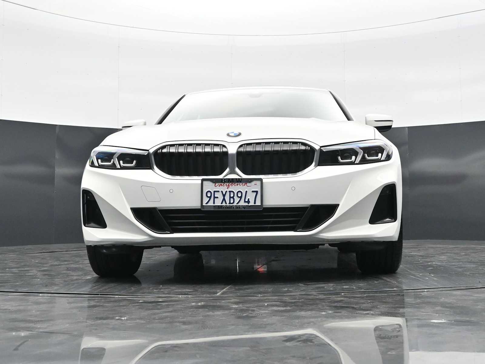 Used 2023 BMW 330i Sedan w/ Premium Package RWD image 26