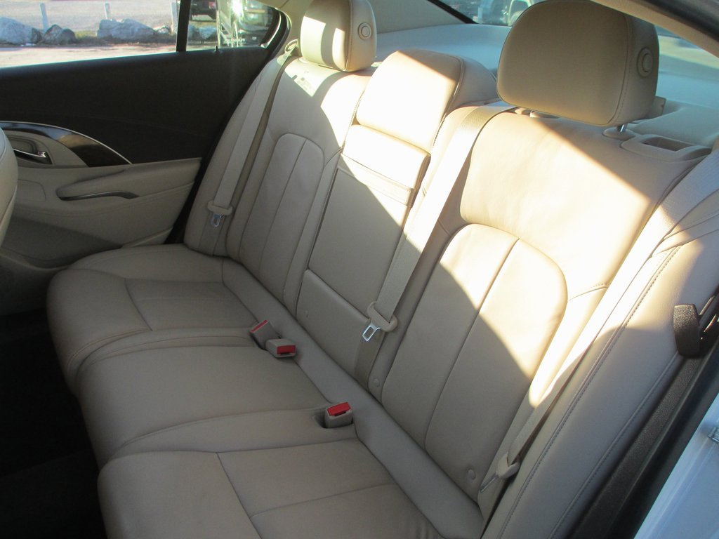 Used 2014 Buick LaCrosse Leather w/ Driver Confidence Package image 16