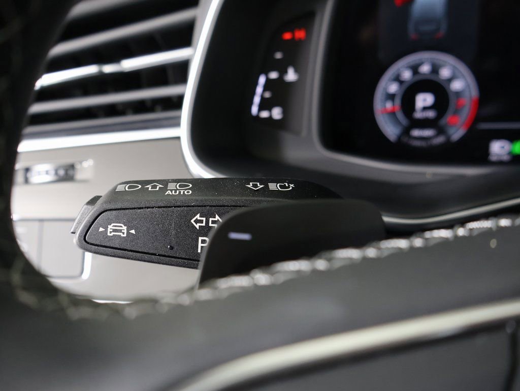 Used 2025 Audi Q7 2.0T Premium w/ Convenience Plus Package image 32