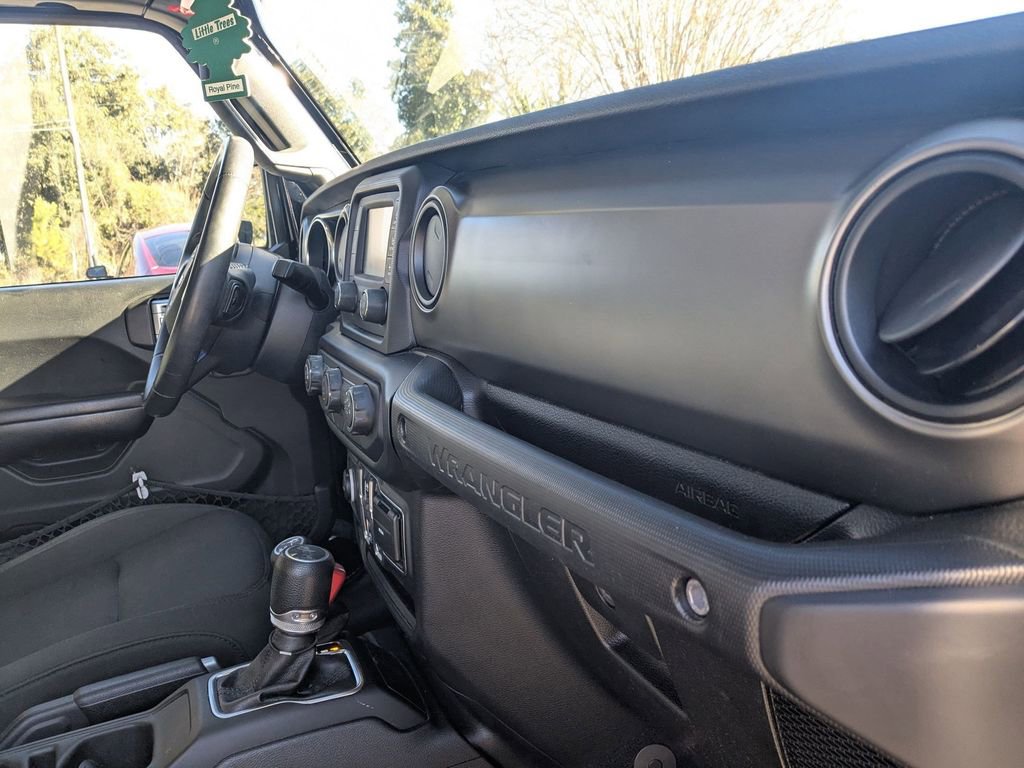 Used 2019 Jeep Wrangler Unlimited Sport S image 33