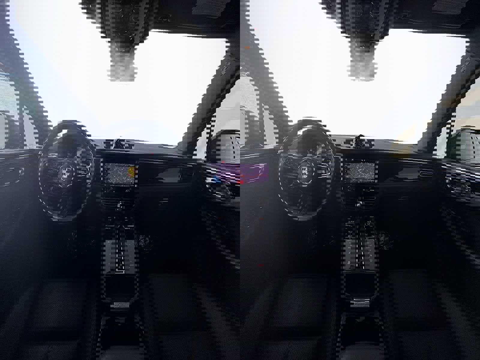 Used 2022 Porsche Macan S image 36