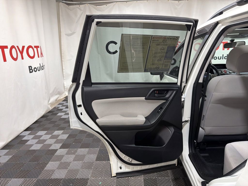 Used 2014 Subaru Forester 2.5i Premium image 18