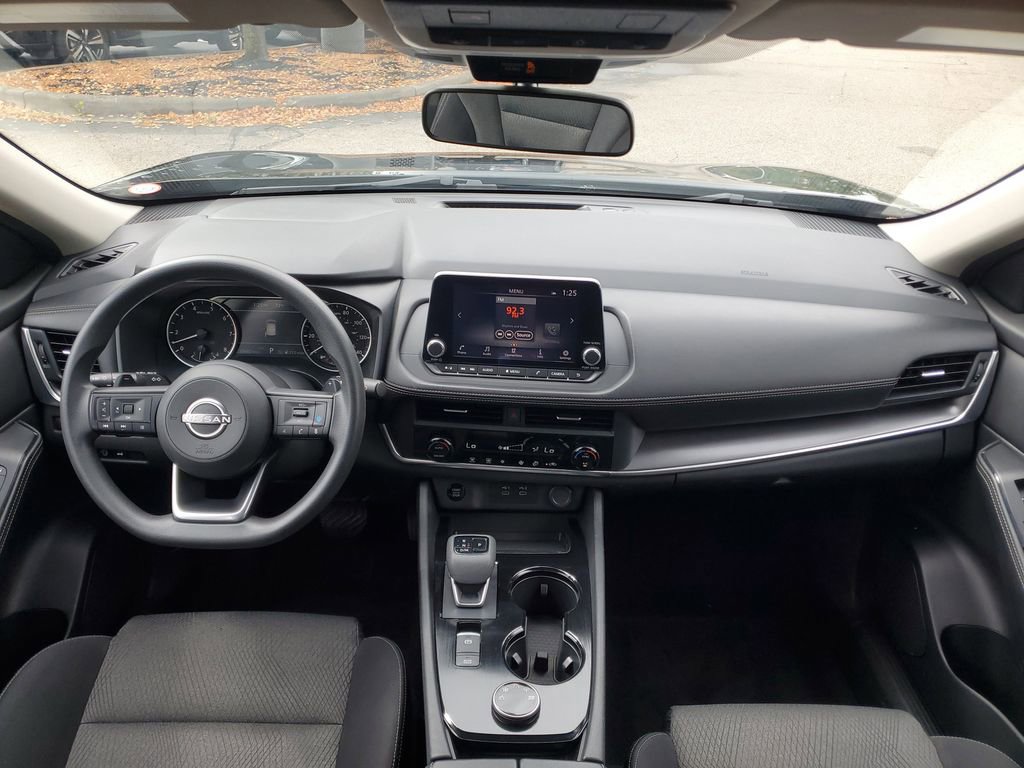 Used 2024 Nissan Rogue SV image 24