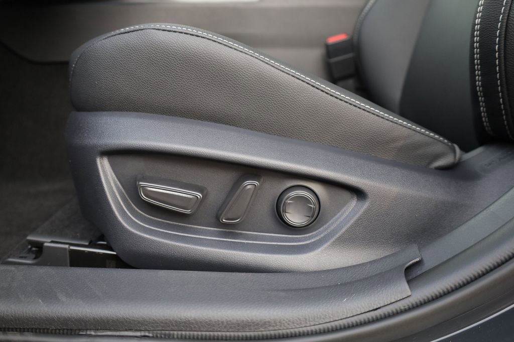 New 2026 Toyota Camry SE FWD image 23