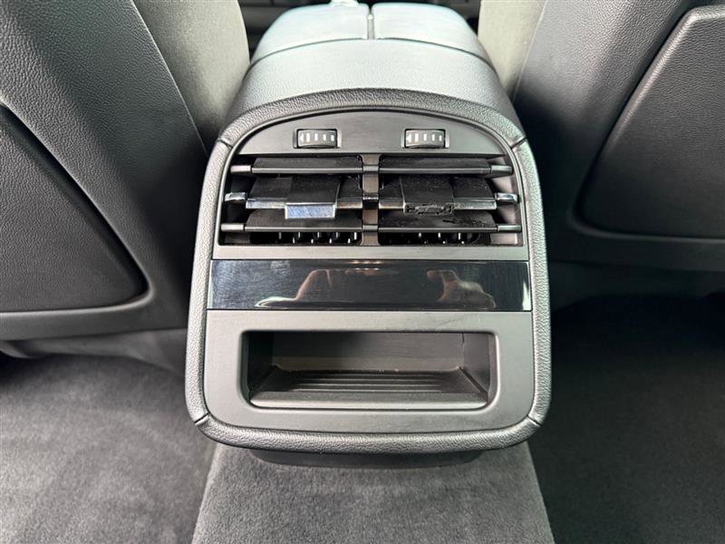 Used 2022 Maserati Quattroporte Modena image 31