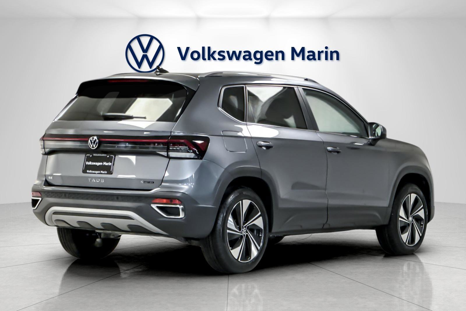 New 2026 Volkswagen Taos SE image 5