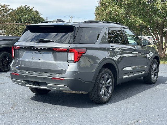 Used 2025 Ford Explorer Active w/ Active Comfort Package AWD/4WD image 7
