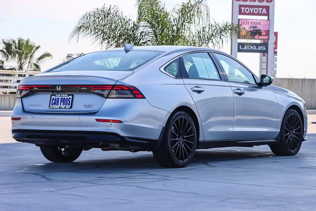Used 2025 Honda Accord Touring image 8