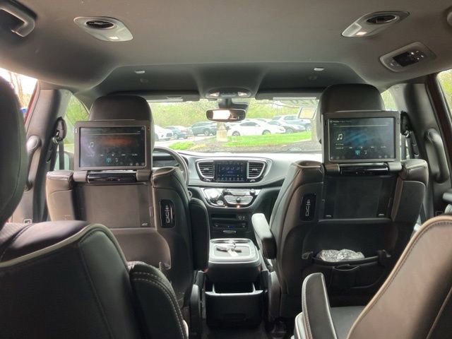 Used 2020 Chrysler Pacifica Limited w/ Advanced Safetytec Group image 37