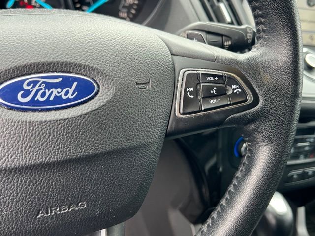 Used 2017 Ford Escape Titanium image 23