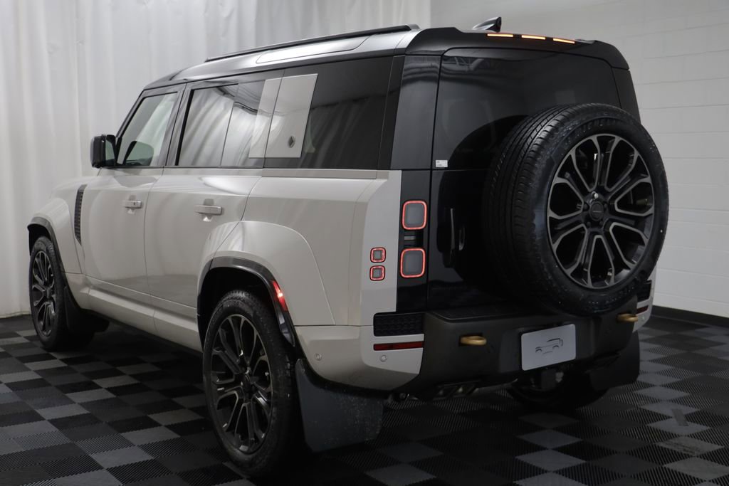 New 2026 Land Rover Defender 110 OCTA AWD/4WD image 19
