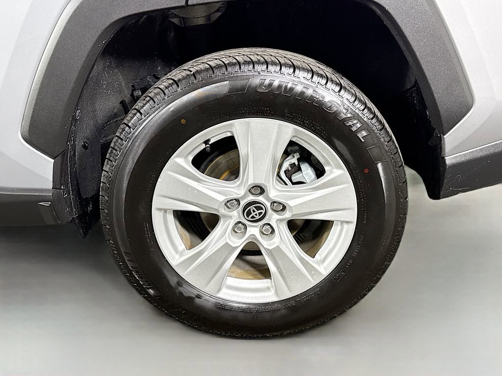 Certified 2021 Toyota RAV4 XLE w/ Convenience Package image 34