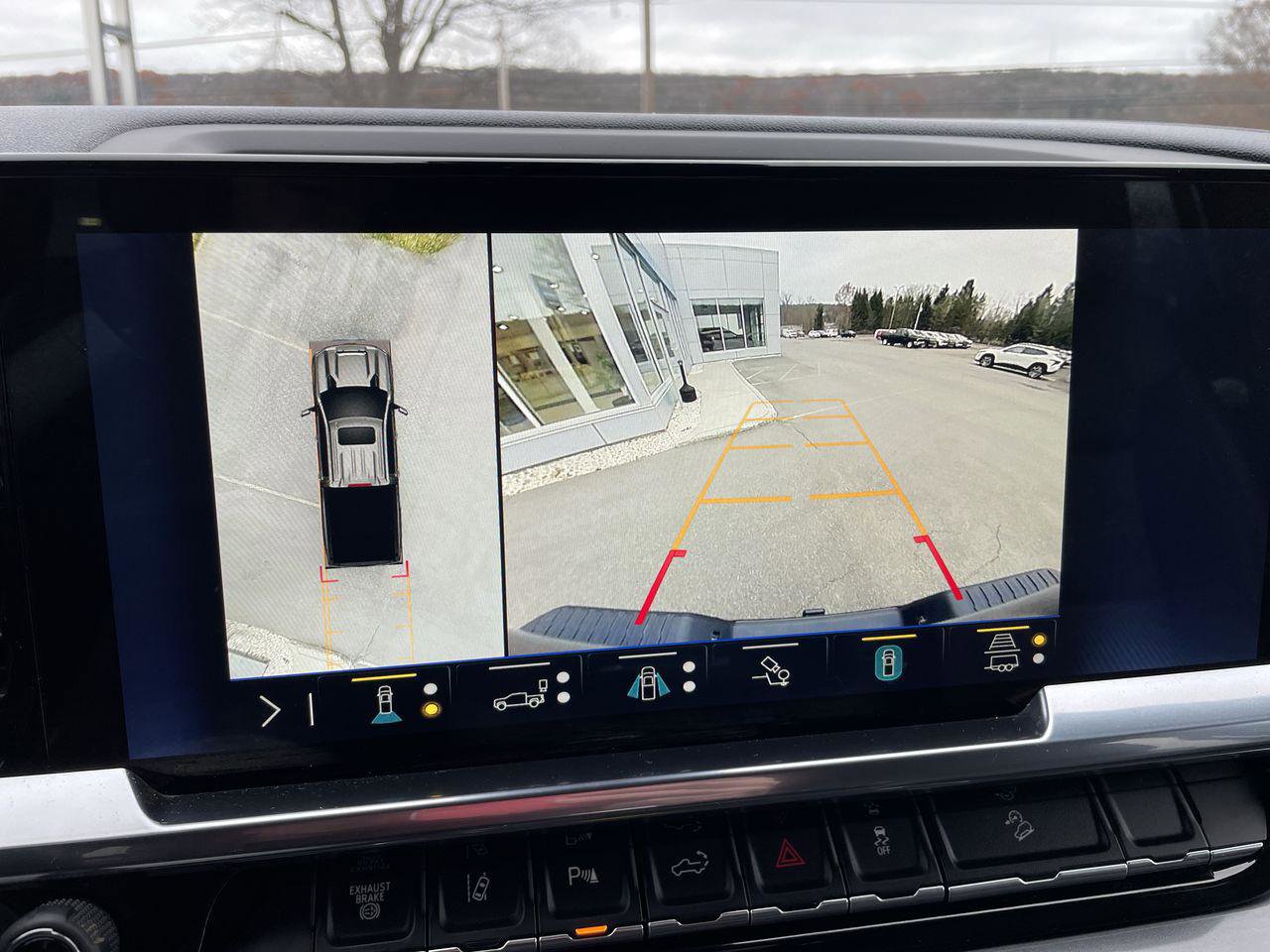 Certified 2024 Chevrolet Silverado 2500 High Country w/ Technology Package image 16