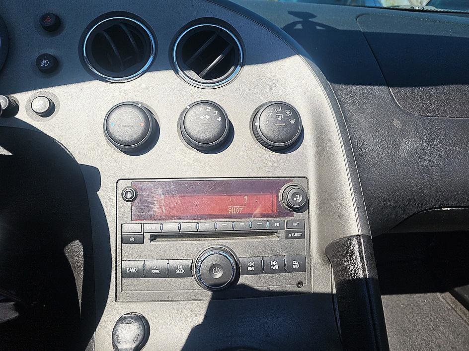 Used 2008 Pontiac Solstice GXP w/ Premium Package image 28