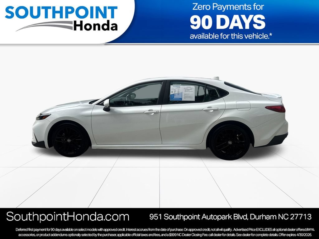 Used 2025 Toyota Camry SE FWD image 4