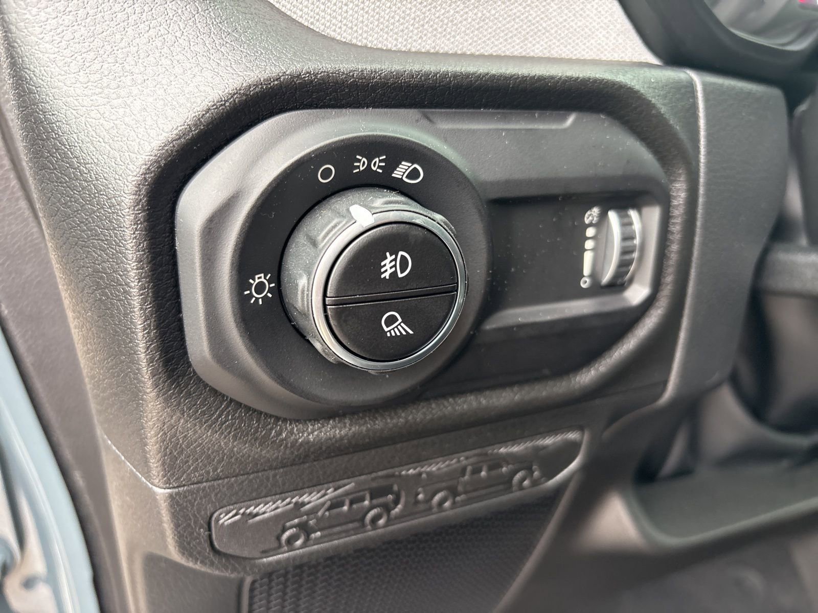 New 2026 Jeep Gladiator Sport image 12