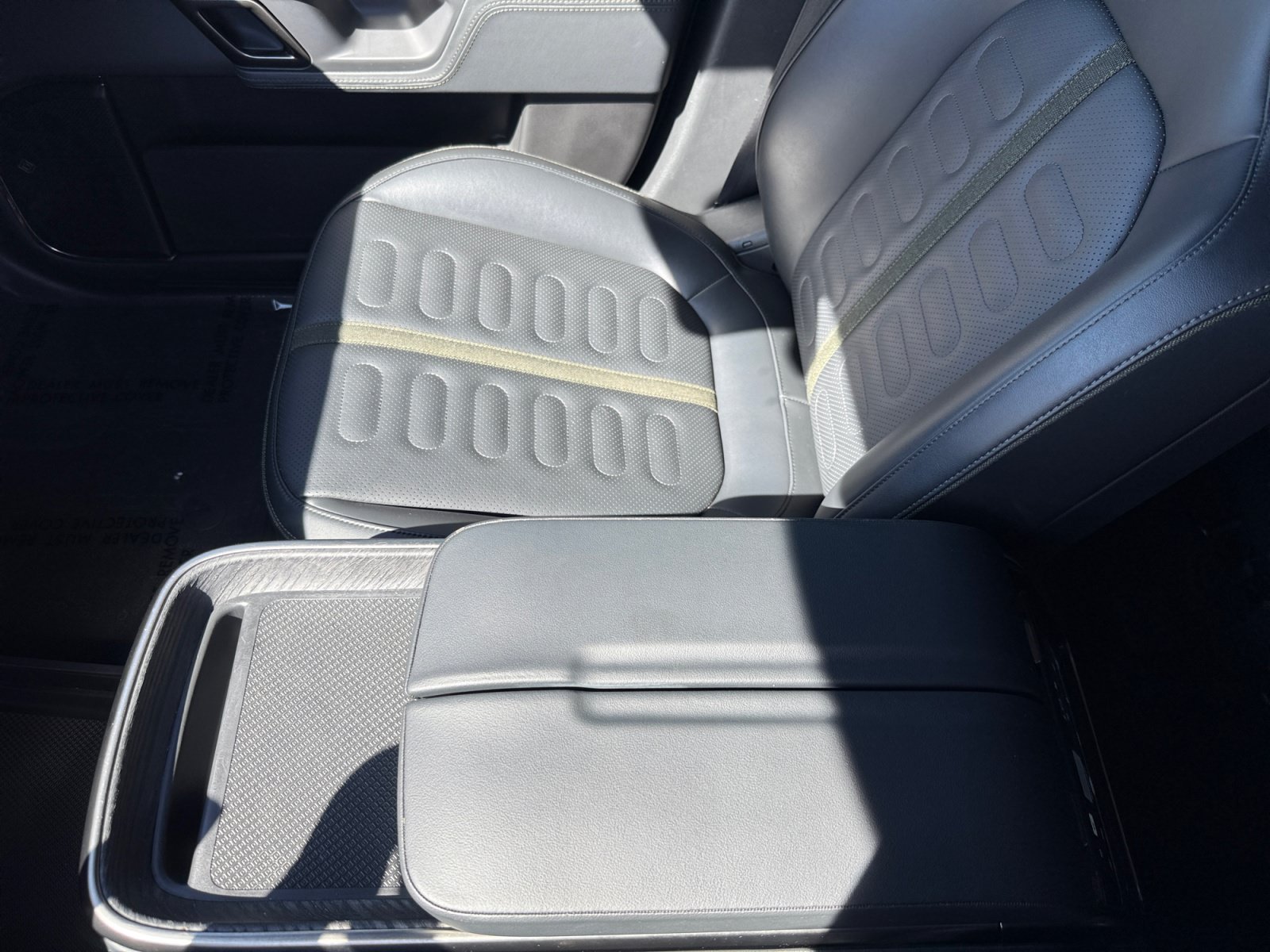 Used 2024 Rivian R1S Adventure Dual AWD/4WD image 14