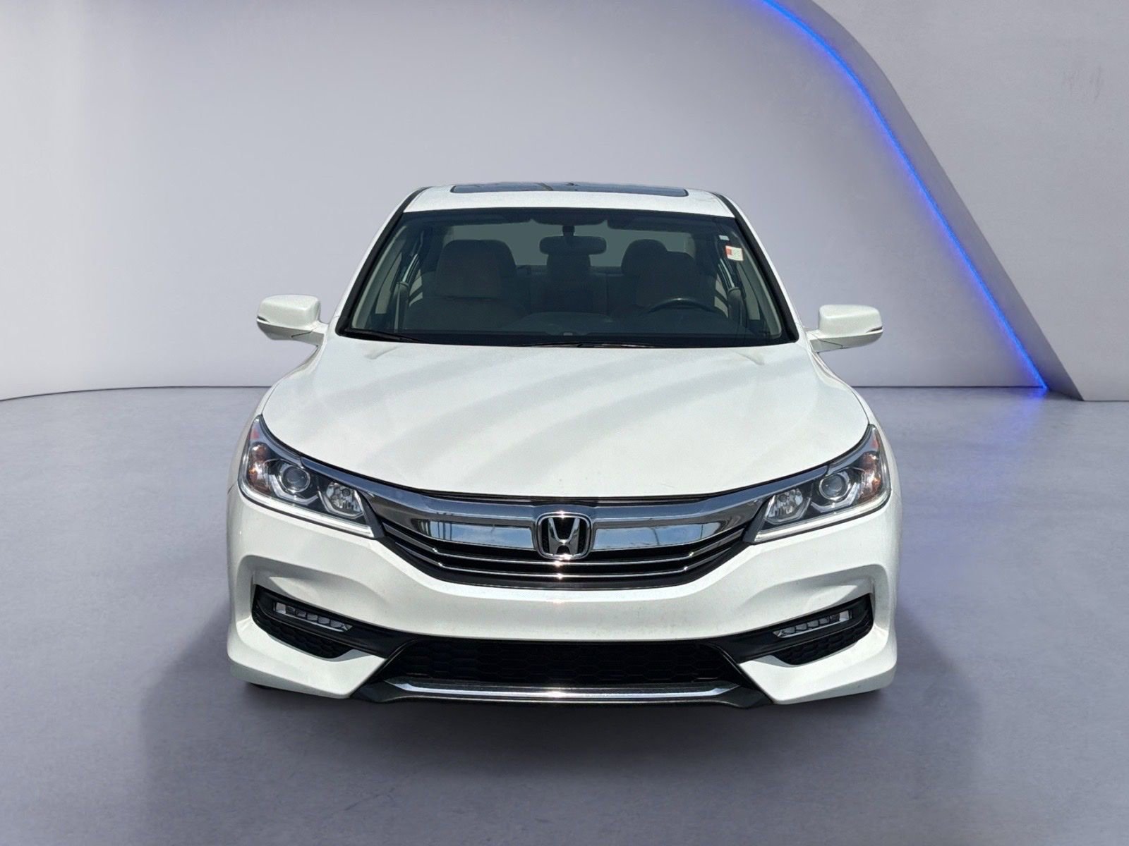 Used 2017 Honda Accord EX image 7