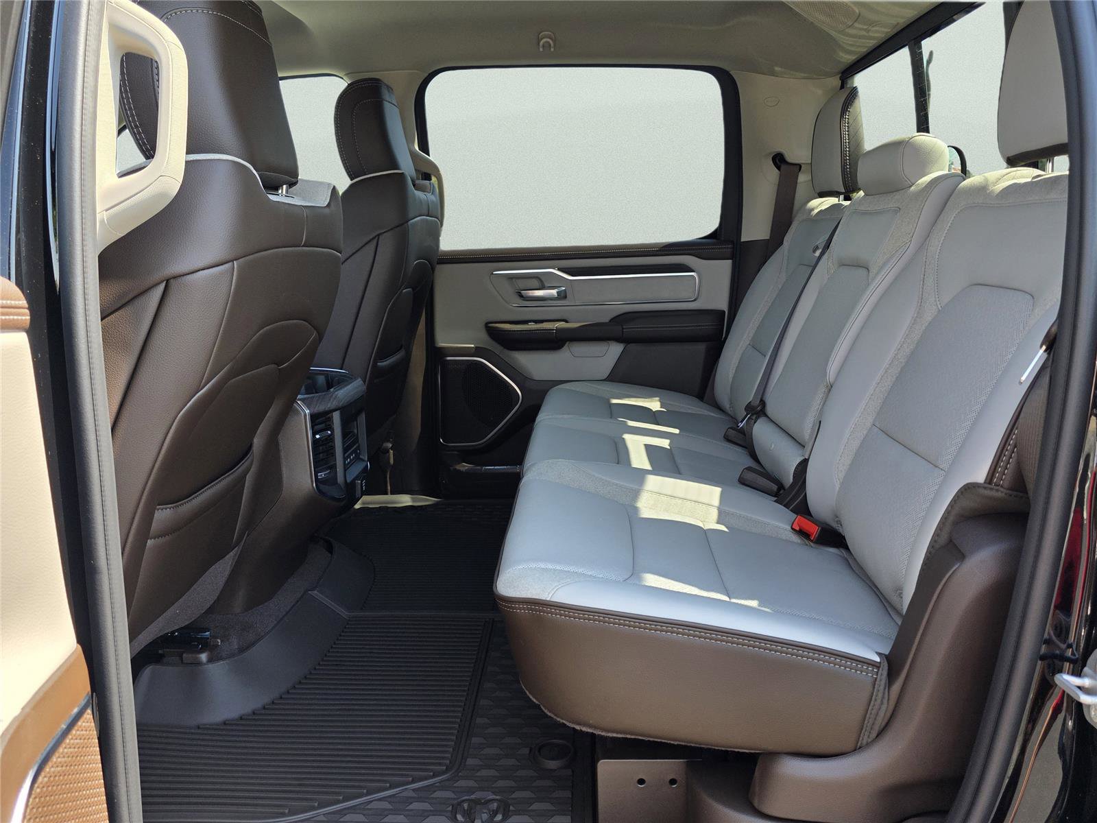 New 2026 RAM 1500 Laramie image 32