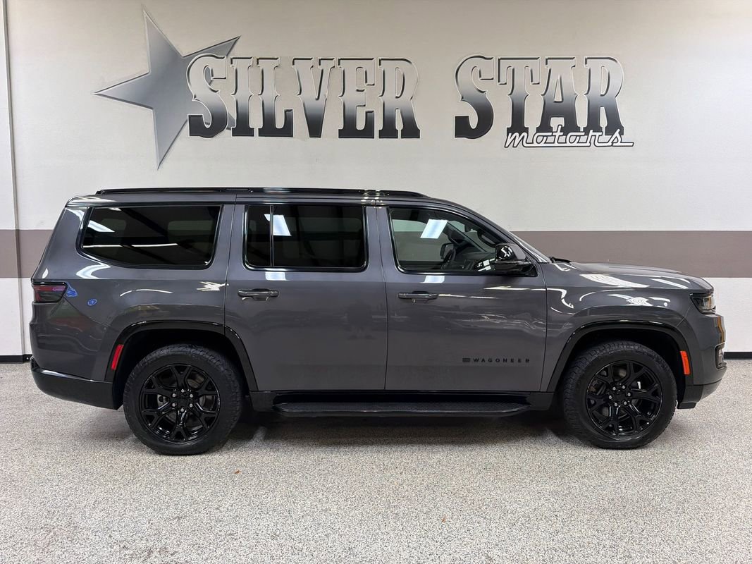 Used 2023 Jeep Wagoneer Series II RWD image 37
