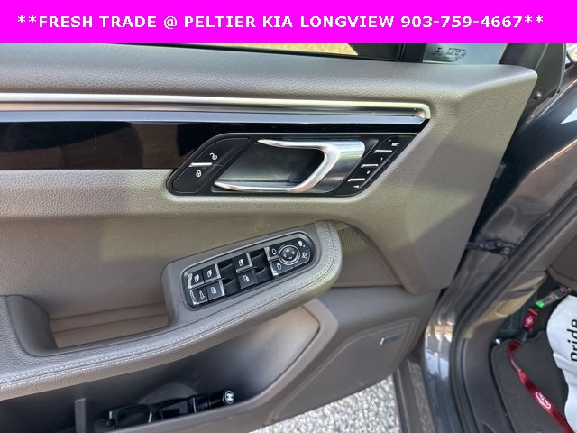 Used 2017 Porsche Macan image 9