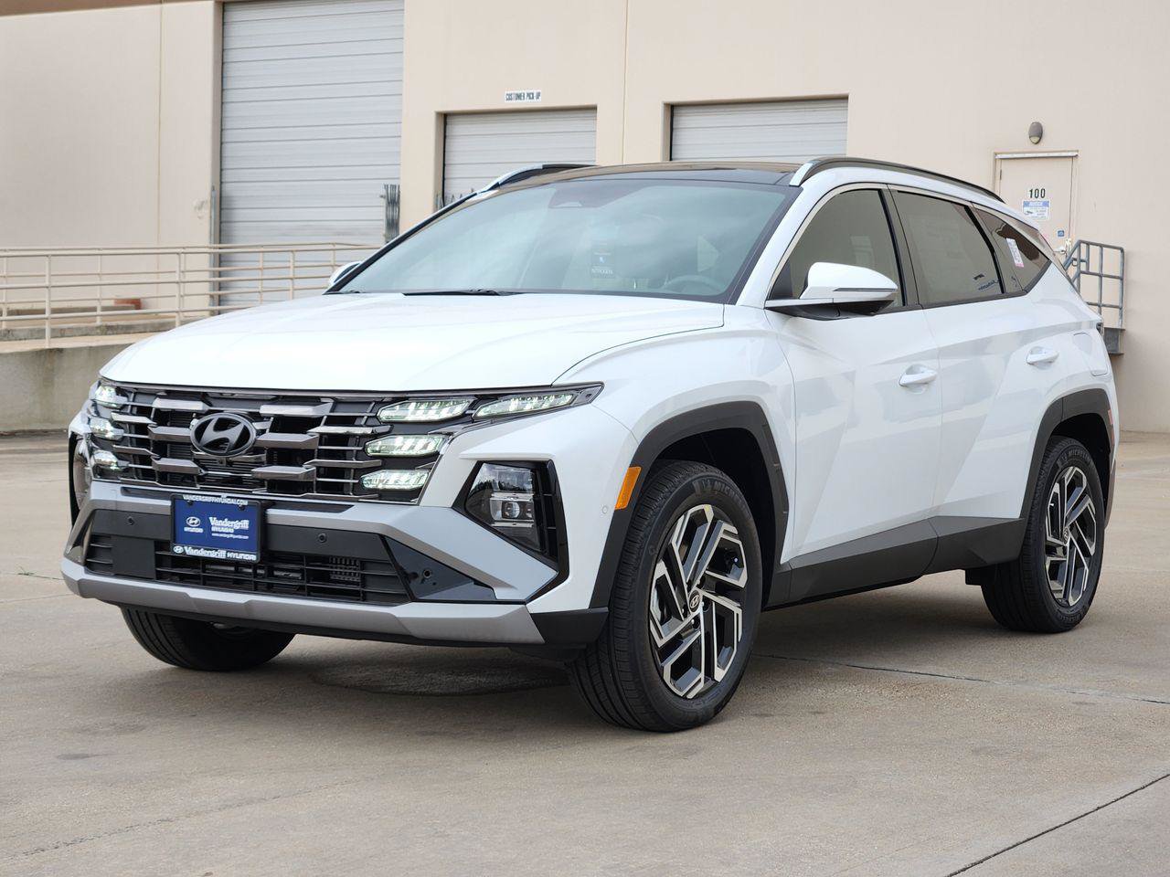 New 2026 Hyundai Tucson Limited AWD/4WD image 2
