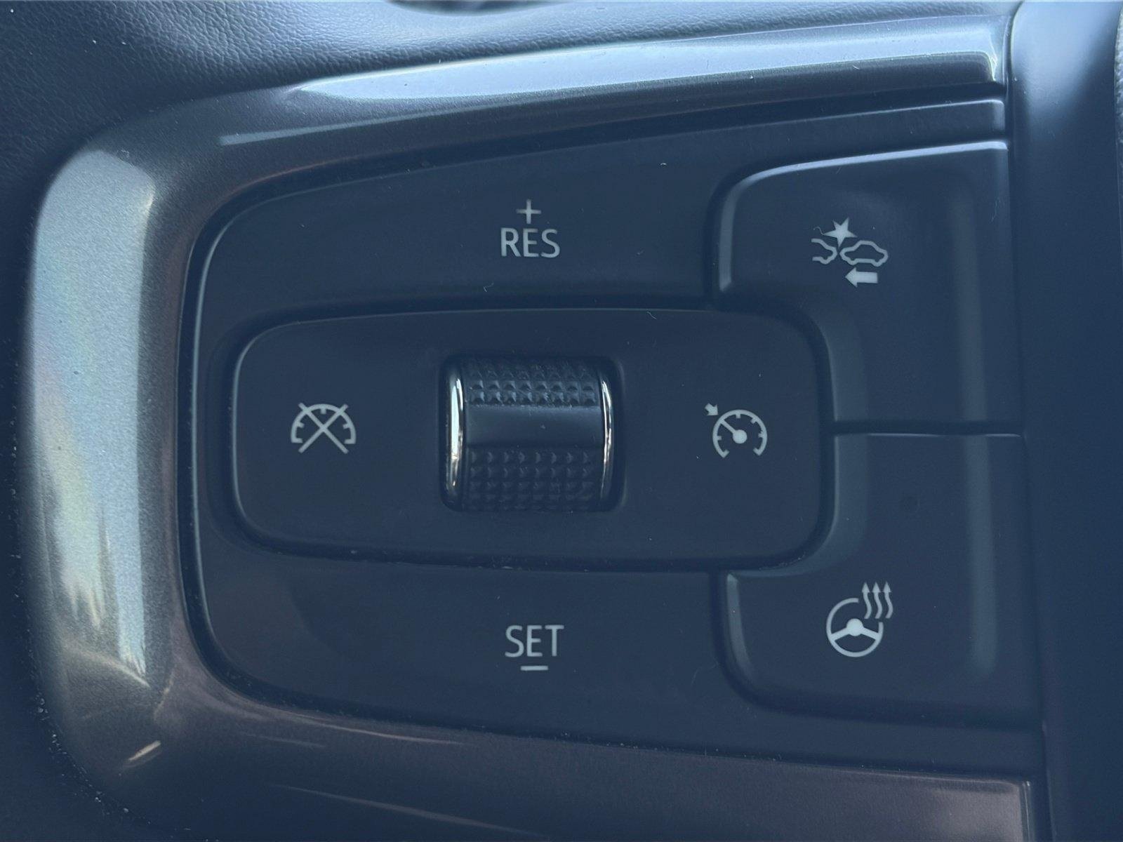 Used 2025 Chevrolet Silverado 2500 High Country w/ High Country Premium Package AWD/4WD image 33