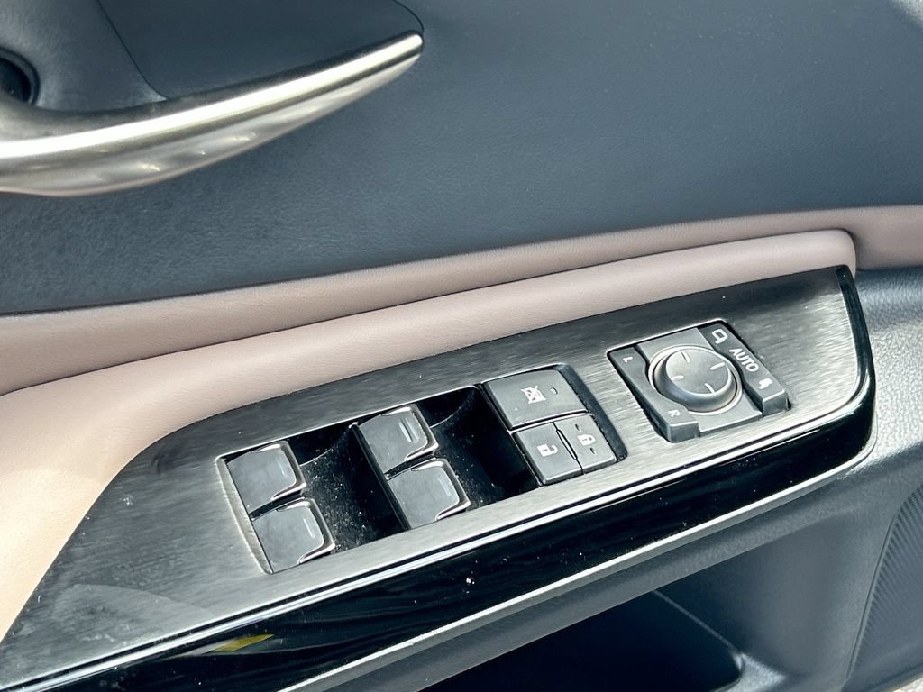 Certified 2024 Lexus ES 300h w/ Premium Package FWD image 28