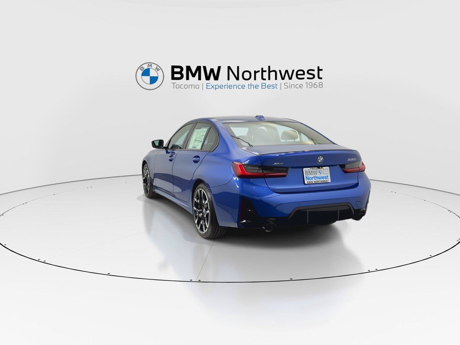 New 2026 BMW 330i xDrive Sedan w/ M Sport Package AWD/4WD image 13