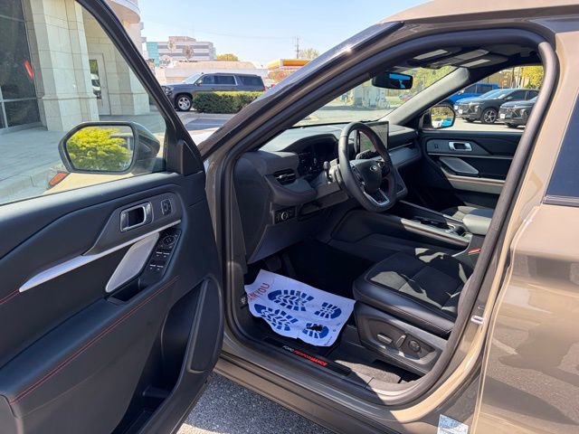 Used 2026 Ford Explorer ST w/ Sun And Sound Package image 14