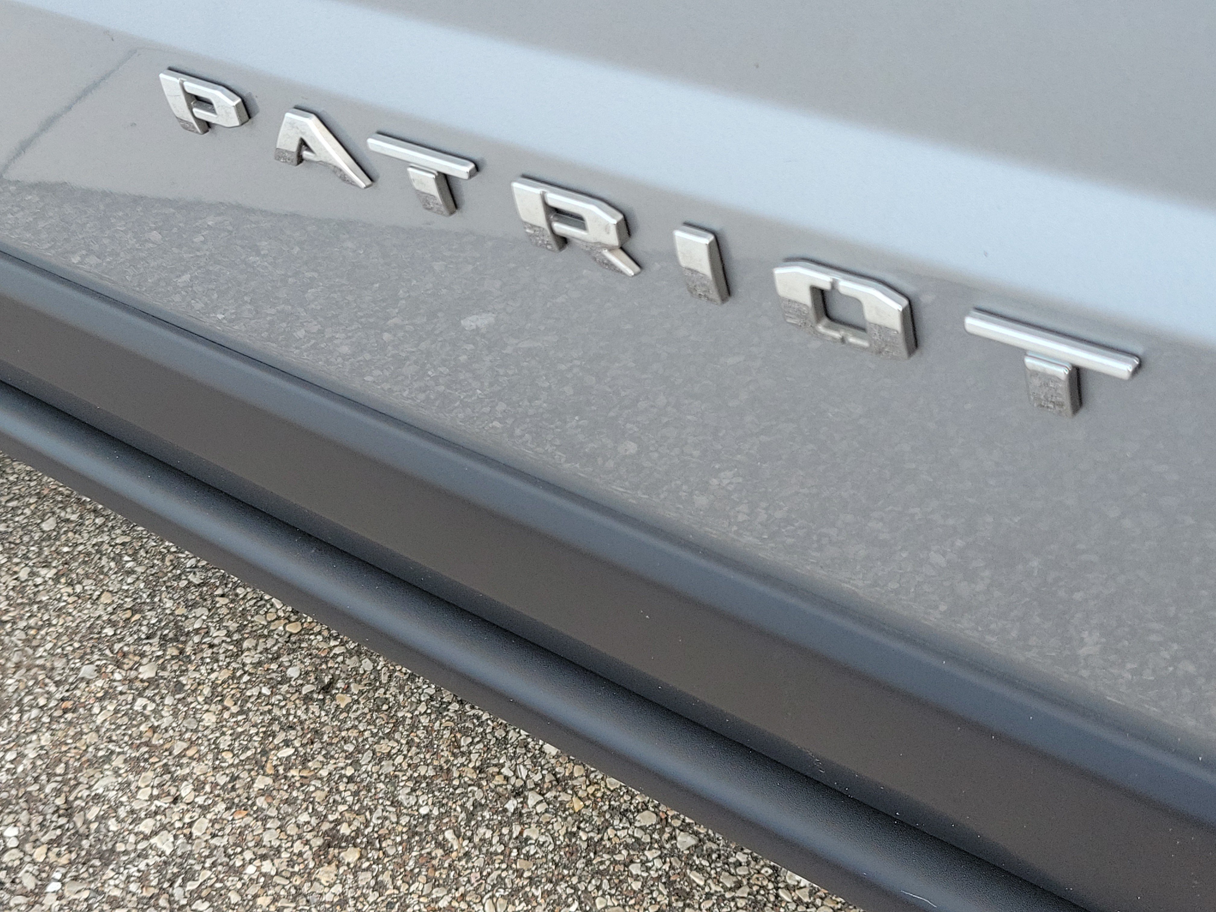 Used 2014 Jeep Patriot Latitude w/ All Weather Capability Group AWD/4WD image 12