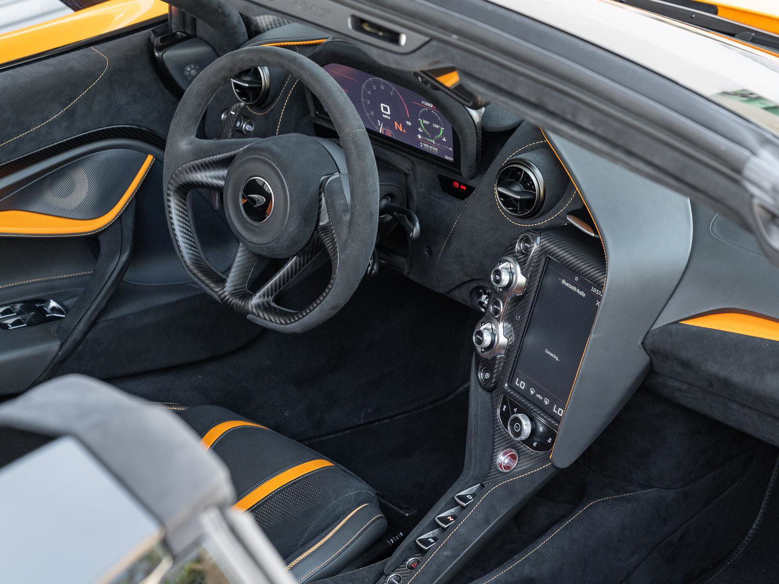 Used 2022 McLaren 720S Performance RWD image 40