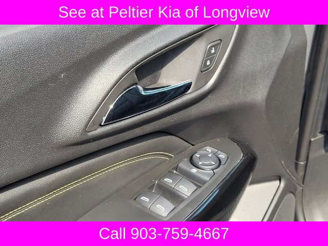 Used 2025 Chevrolet Trax ACTIV w/ Sunroof Package FWD image 17