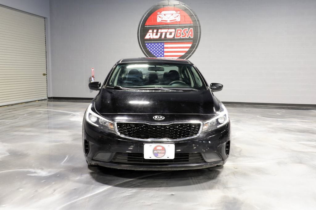 Used 2018 Kia Forte LX w/ LX Rear Camera Package image 2