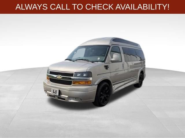 Used 2023 Chevrolet Express 2500 RWD image 3