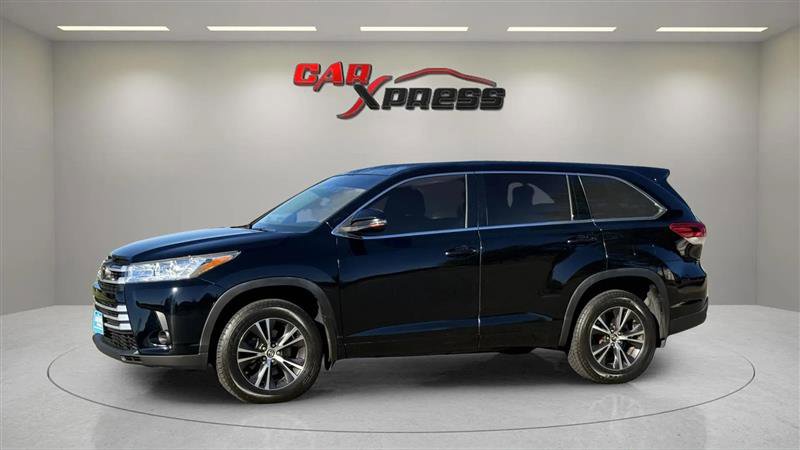Used 2018 Toyota Highlander LE image 13