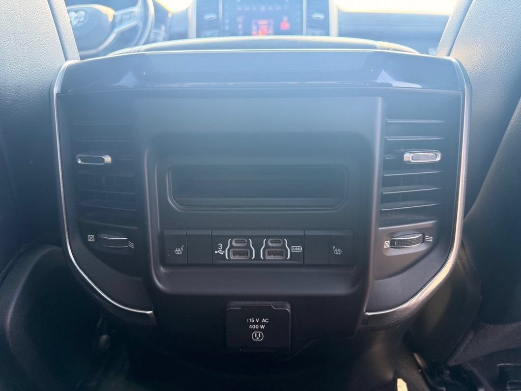 Used 2019 RAM 1500 Laramie AWD/4WD image 30