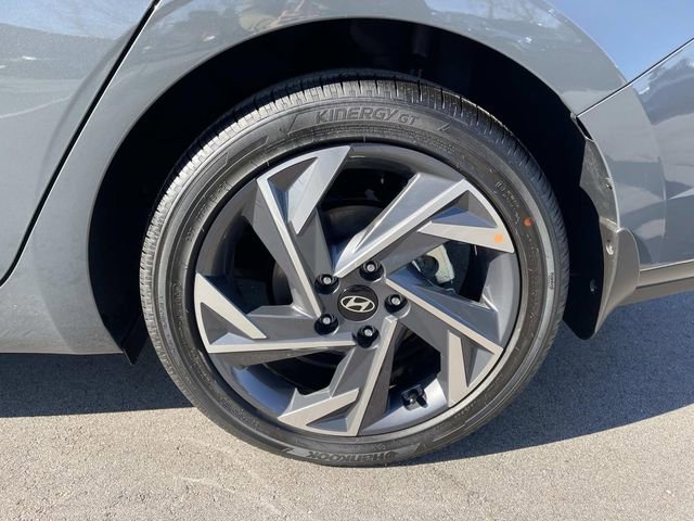 New 2026 Hyundai Elantra Limited FWD image 11