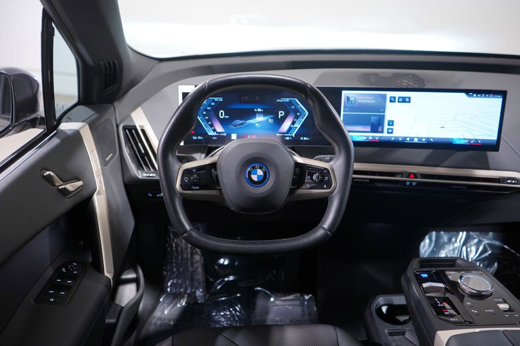 Used 2024 BMW iX xDrive50 image 11