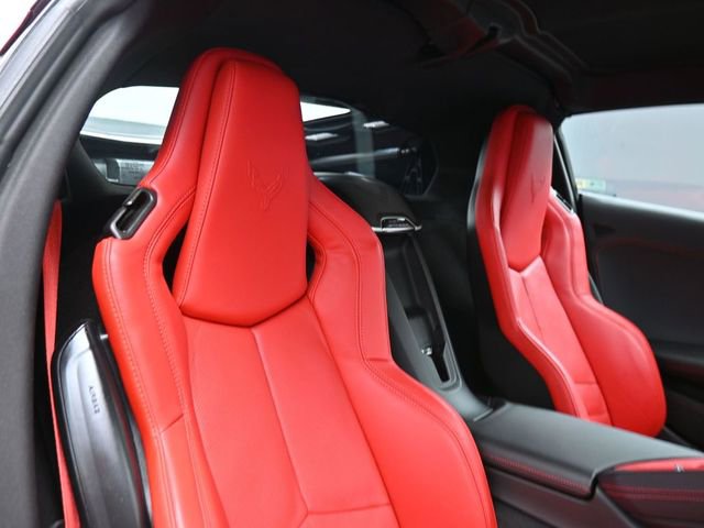 Used 2025 Chevrolet Corvette Stingray Preferred Cpe w/ Chrome Exterior Badge Package image 21