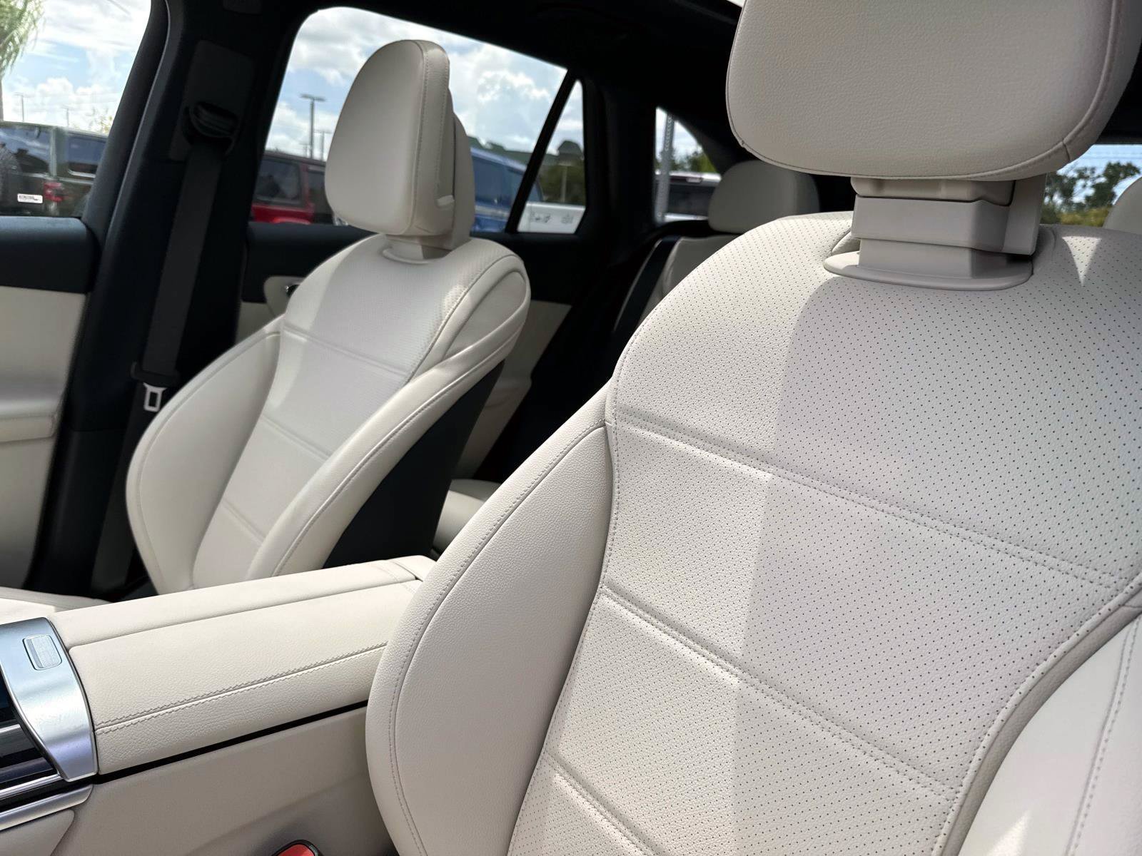New 2027 Mercedes-Benz GLC 300 image 22