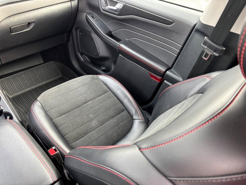 Used 2022 Ford Escape SEL w/ SEL Stealth AWD Package image 16