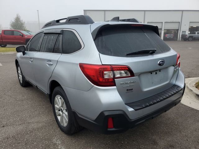 Used 2019 Subaru Outback 2.5i Premium image 3